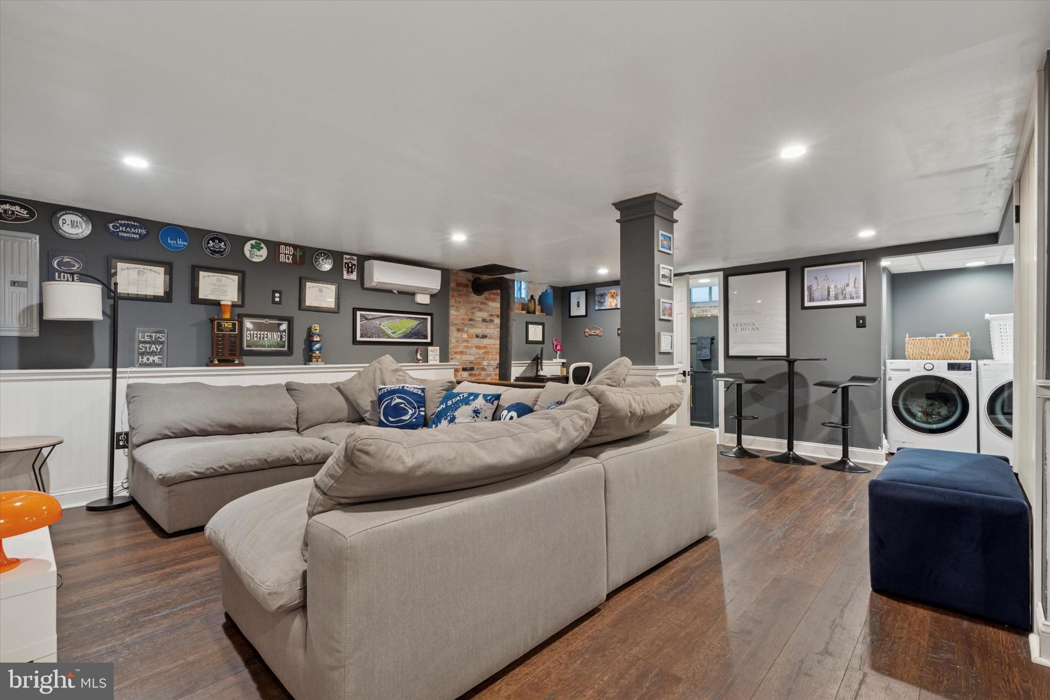 414 Flamingo St