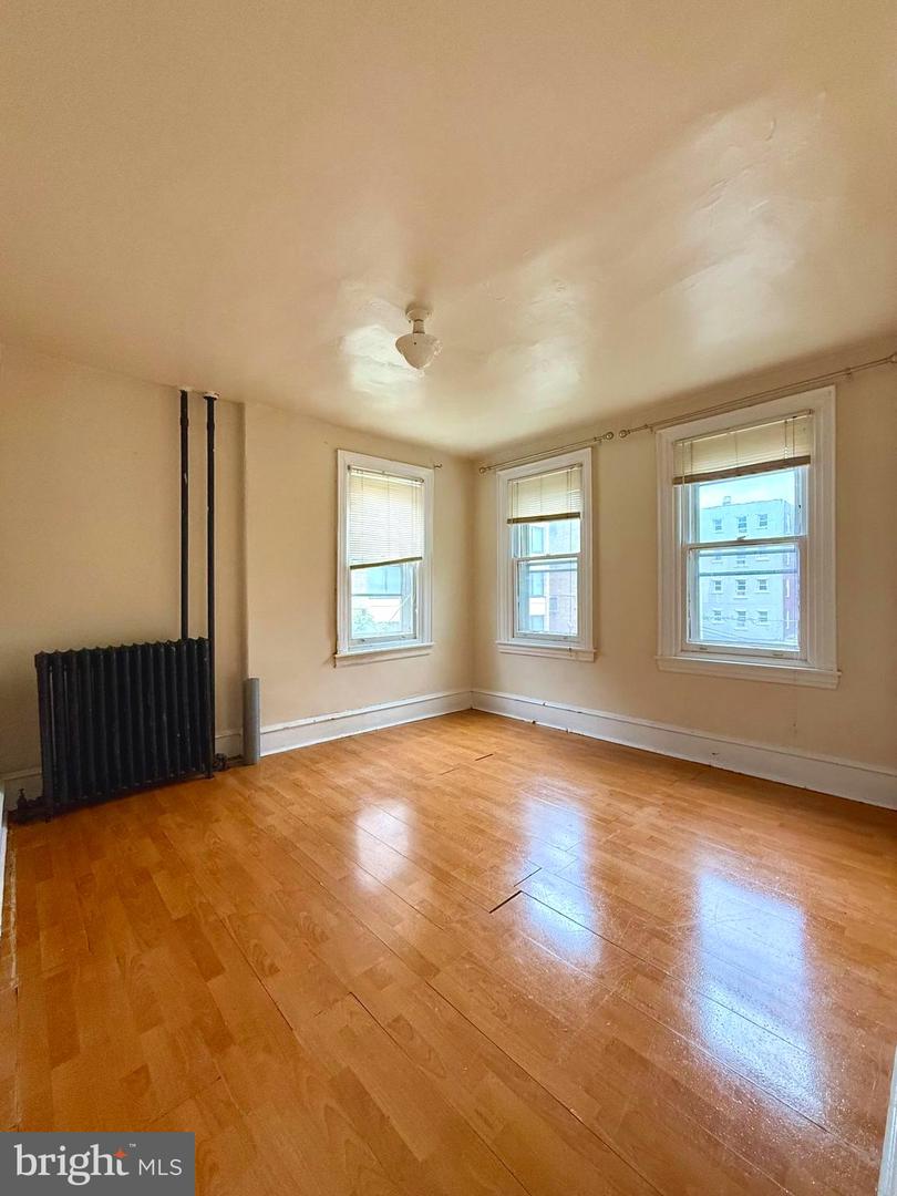 4216 BALTIMORE AVE #2