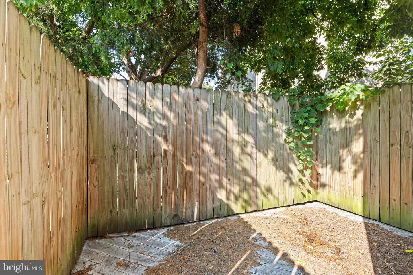 4447 BAKER ST
