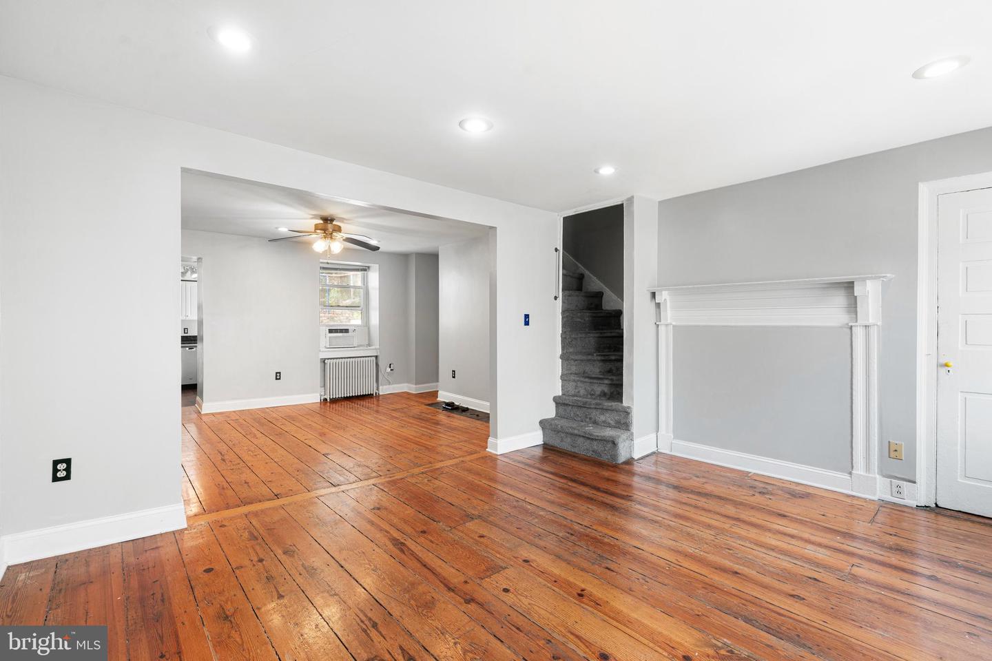 126 GRAPE ST