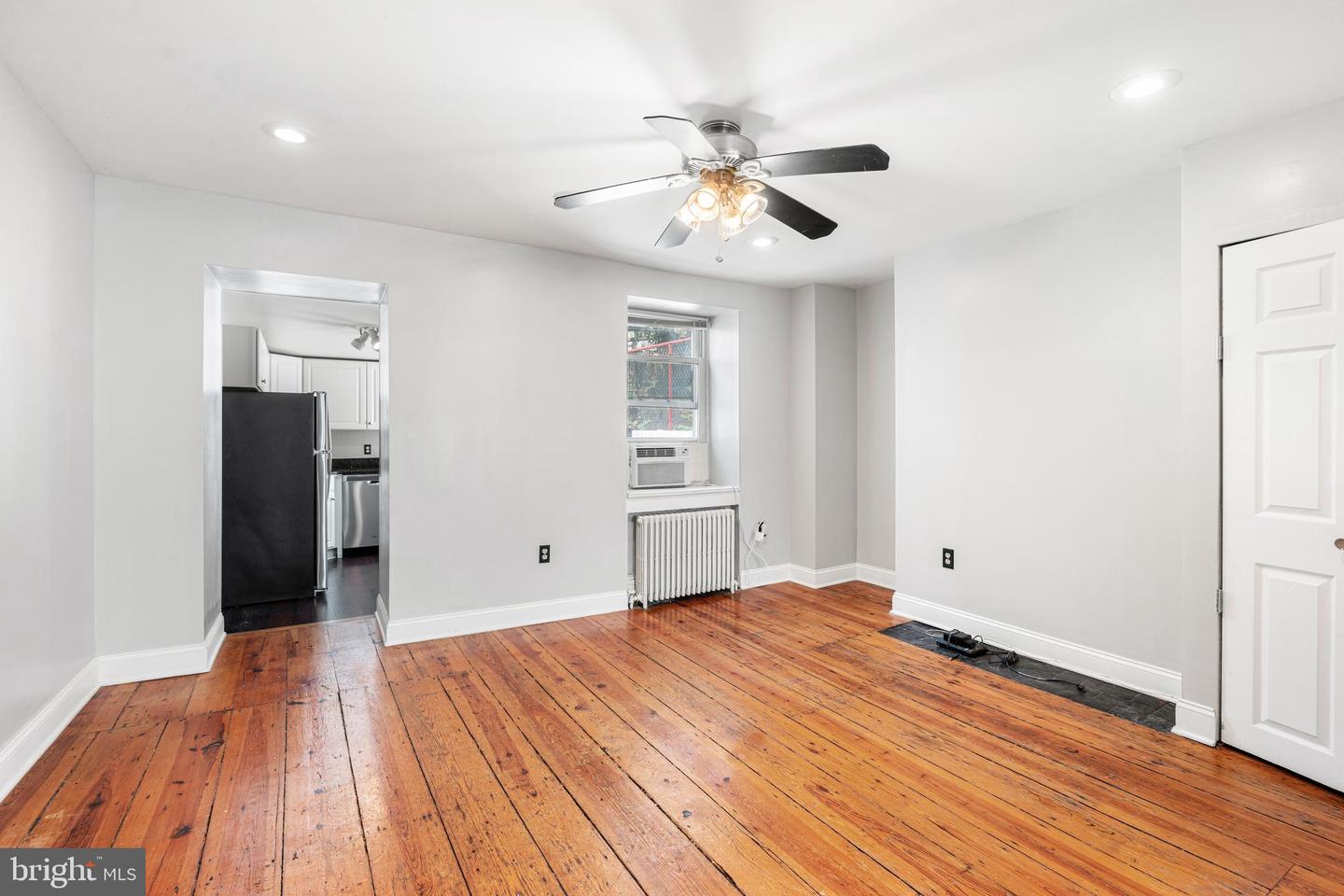 126 GRAPE ST