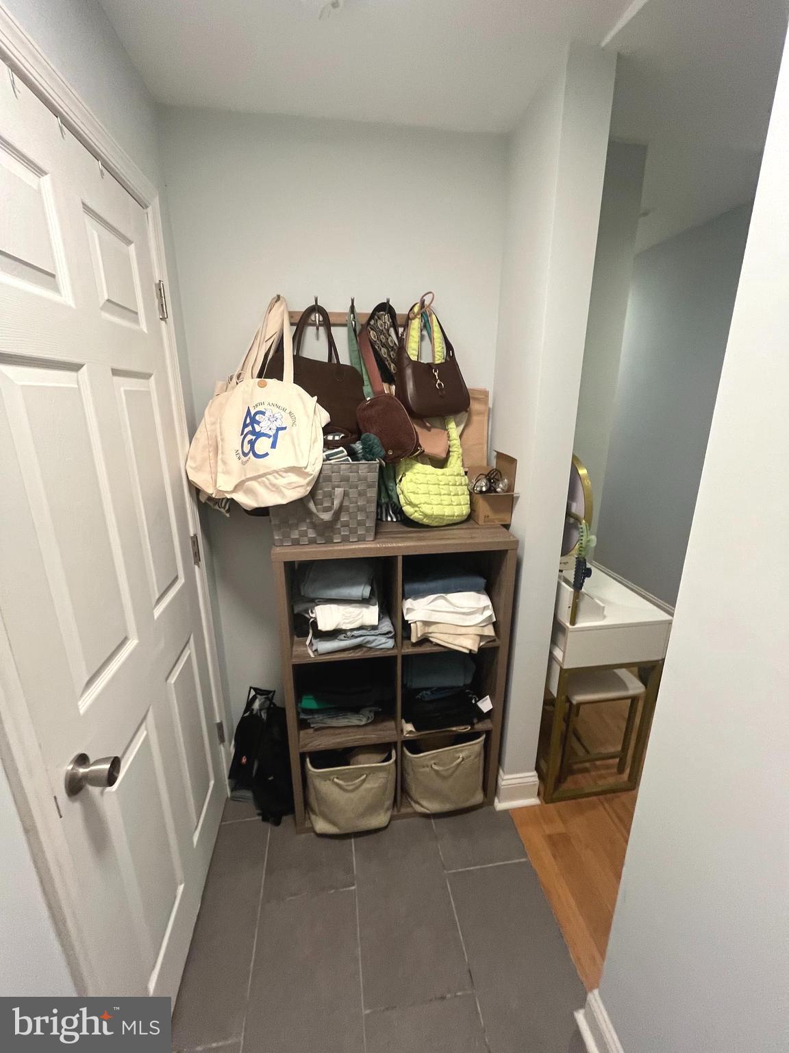 1732 Mount Vernon St