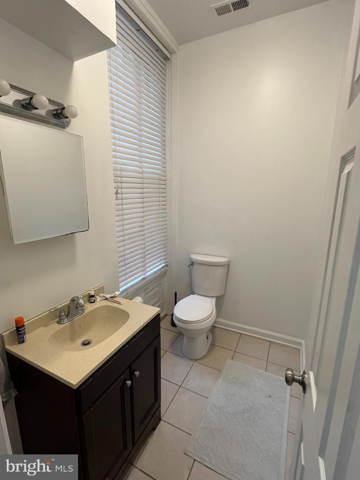 1732 Mount Vernon St