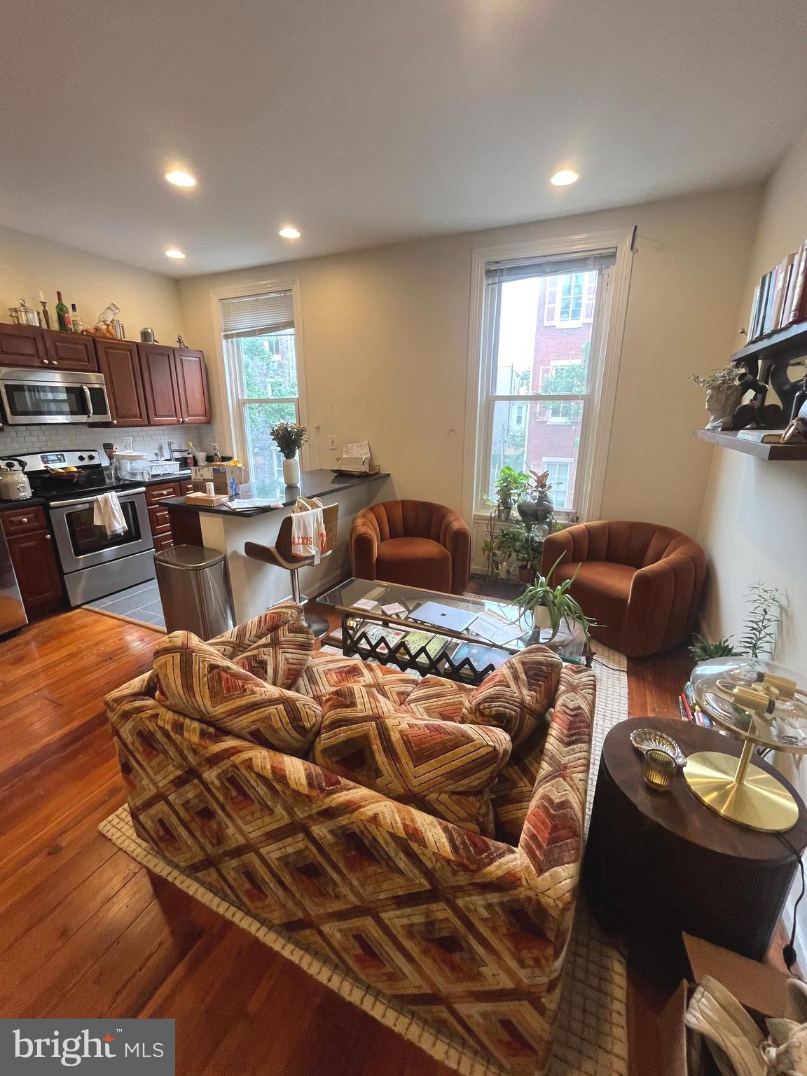 1732 Mount Vernon St