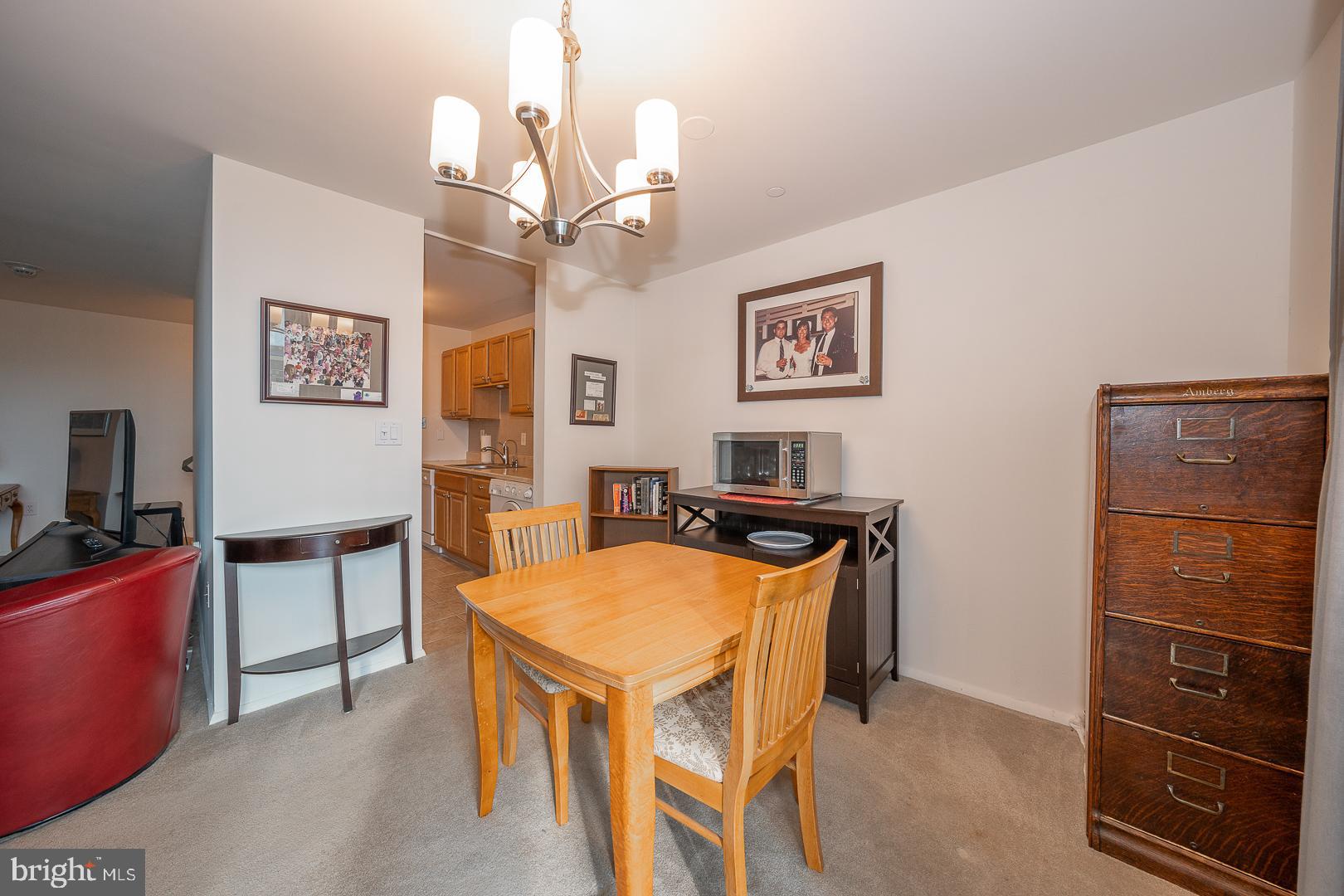 1919 Chestnut St #2903