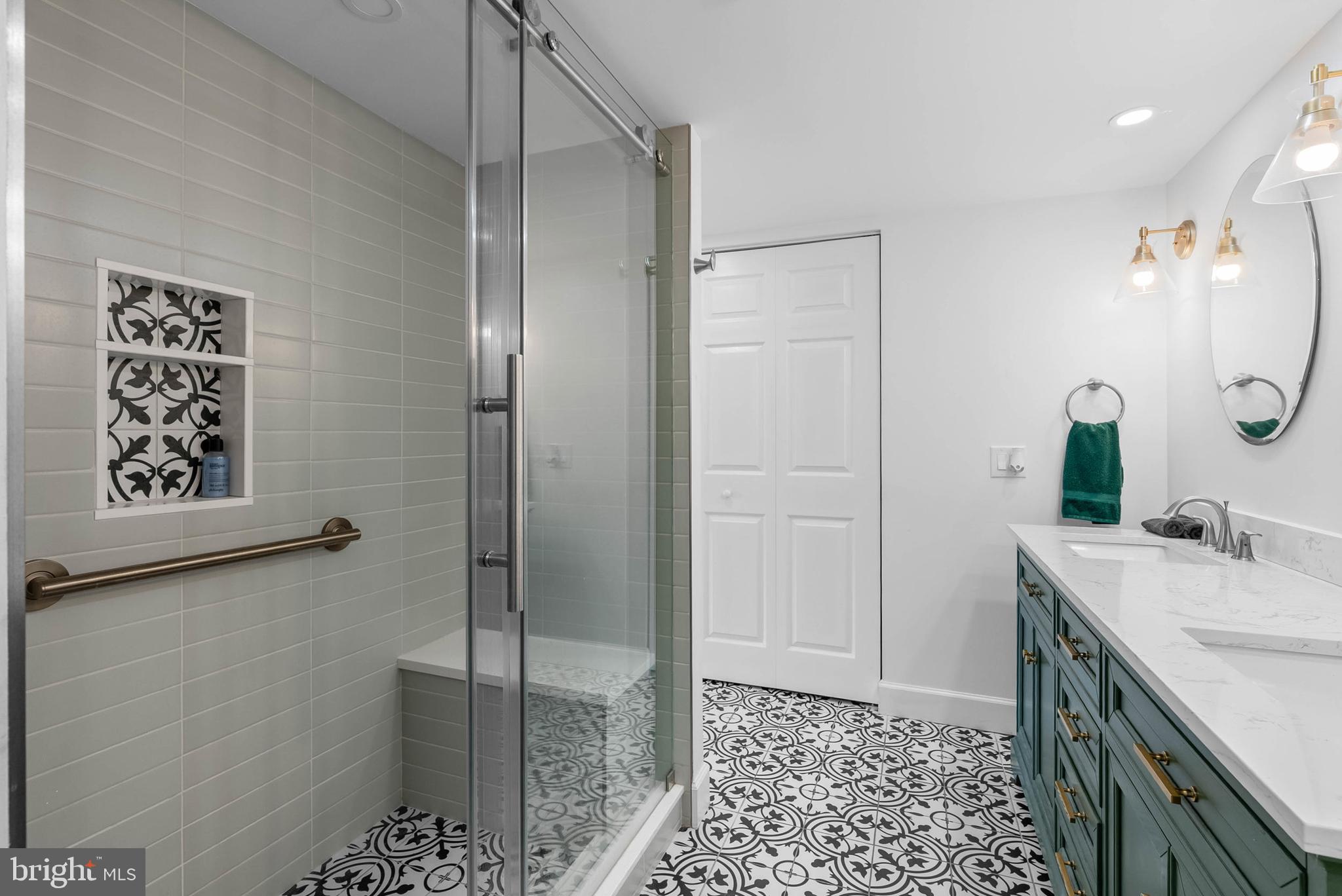 2001 Hamilton St #507