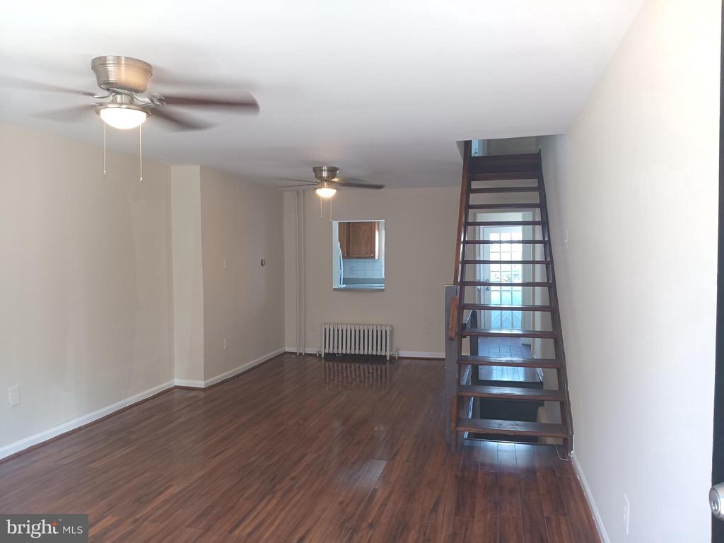 157 SIGEL ST