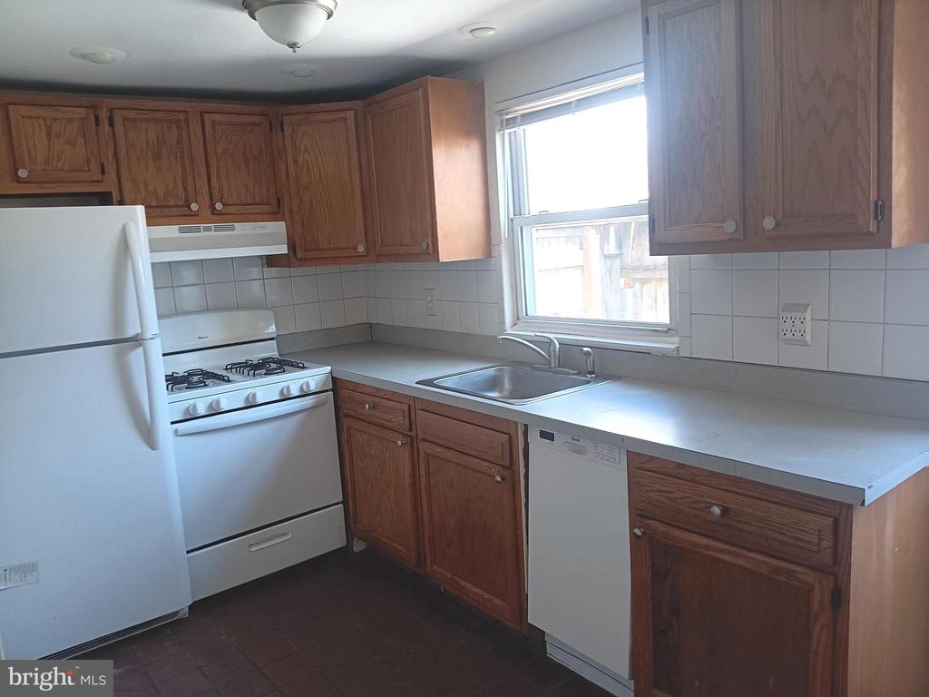 157 SIGEL ST