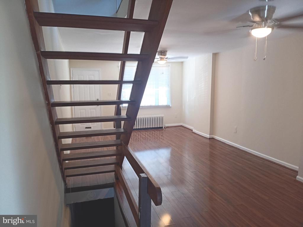 157 SIGEL ST