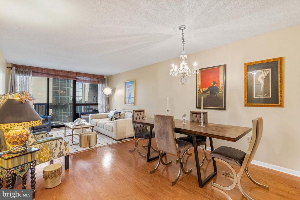 233 S 6th St #704