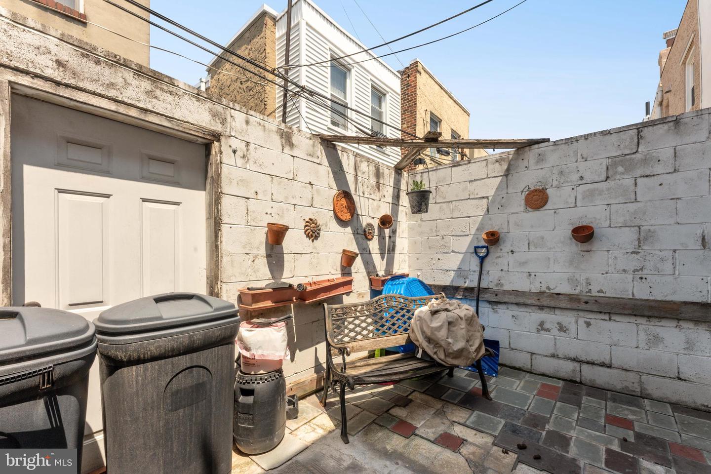 813 Greenwich St