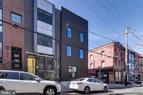 2812 W Master St
