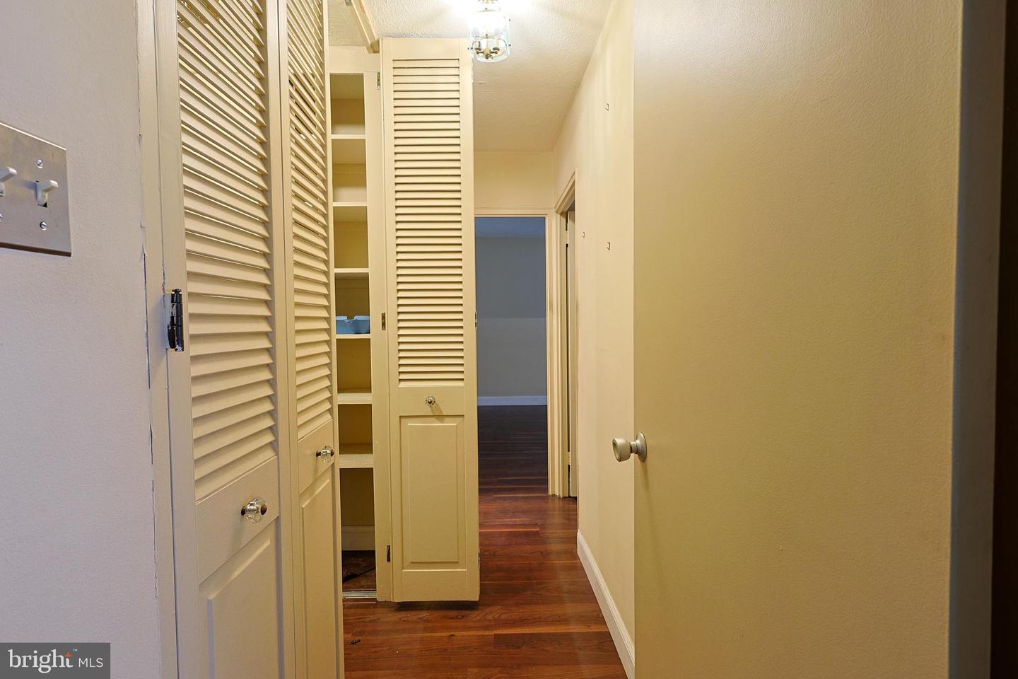 1900 John F Kennedy Blvd #719