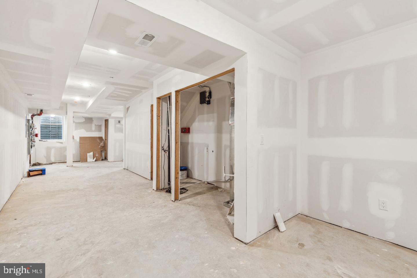 1709 Snyder Ave