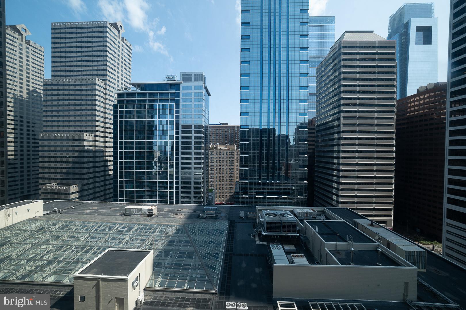 1919 Chestnut St #1902