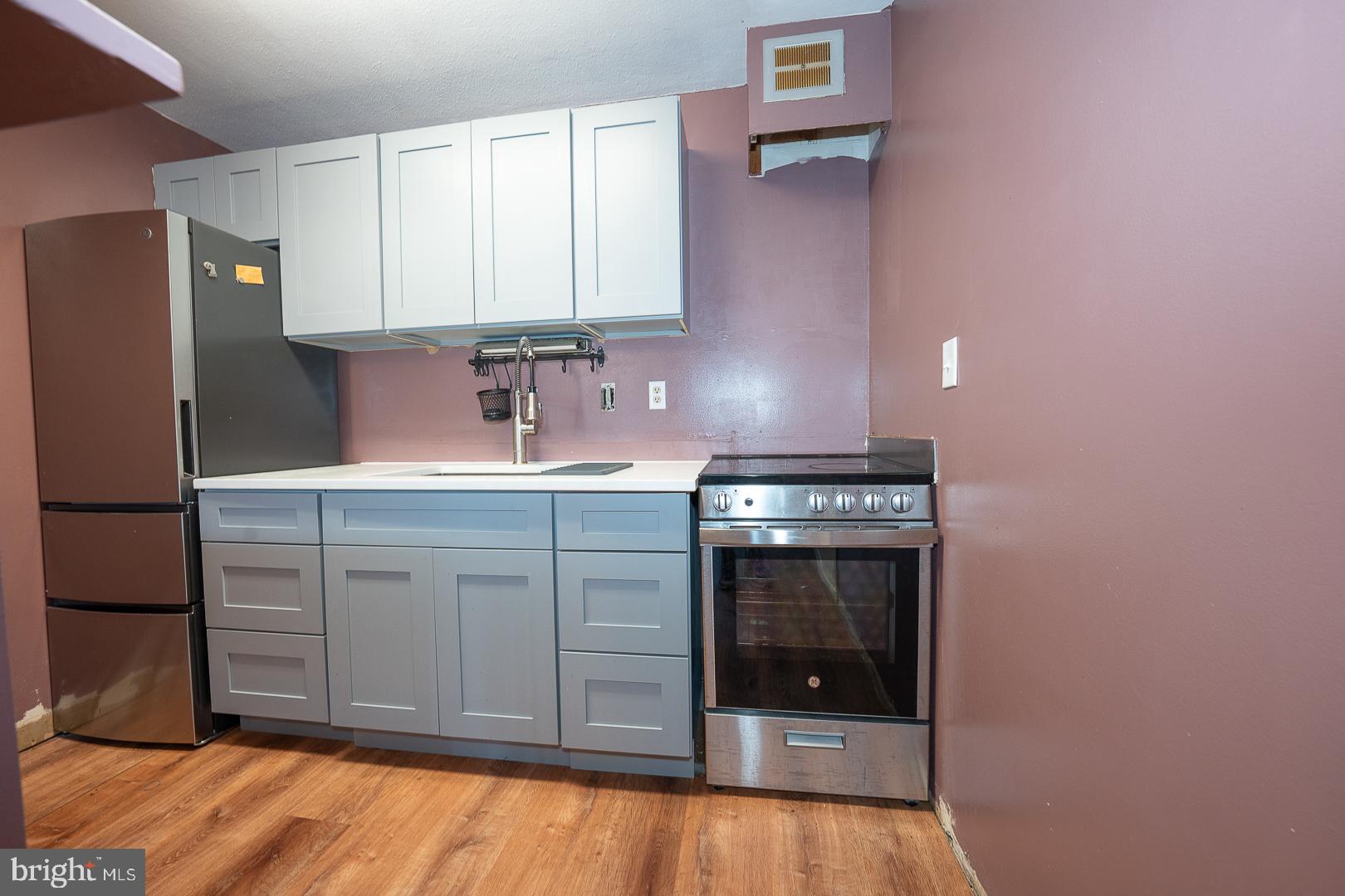 1919 Chestnut St #1902