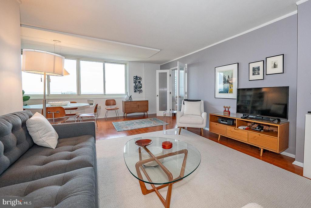 1901 John F Kennedy Blvd #2901