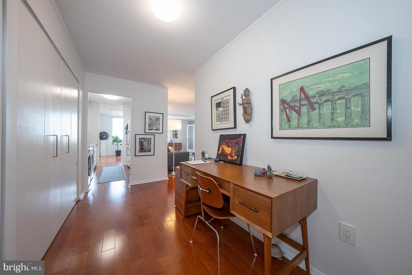1901 John F Kennedy Blvd #2901