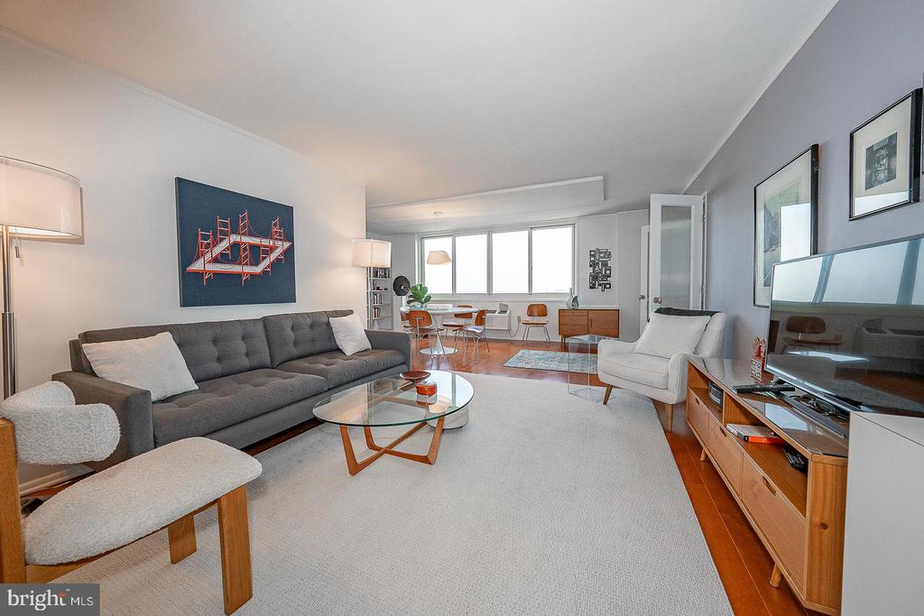 1901 John F Kennedy Blvd #2901