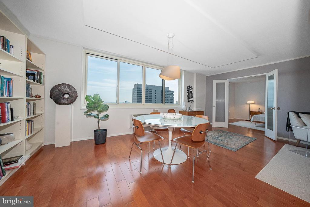 1901 John F Kennedy Blvd #2901