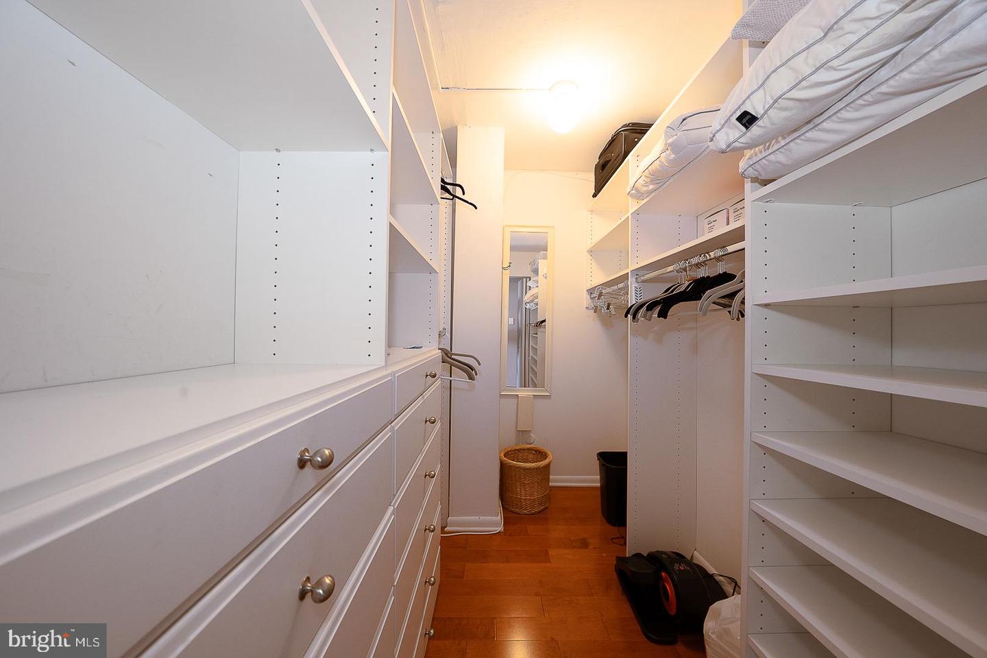 1901 John F Kennedy Blvd #2901