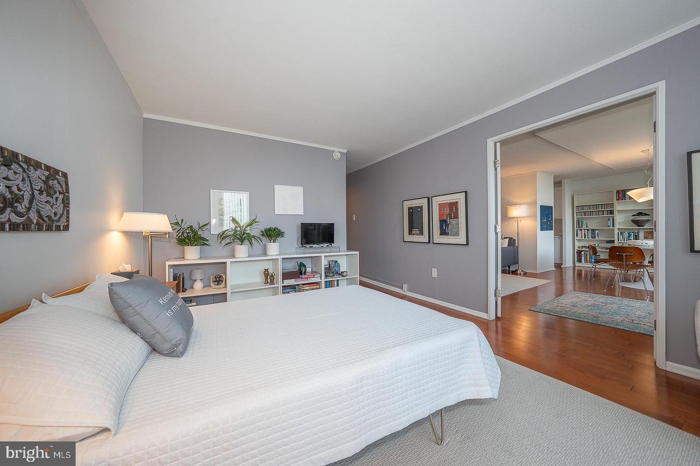 1901 John F Kennedy Blvd #2901