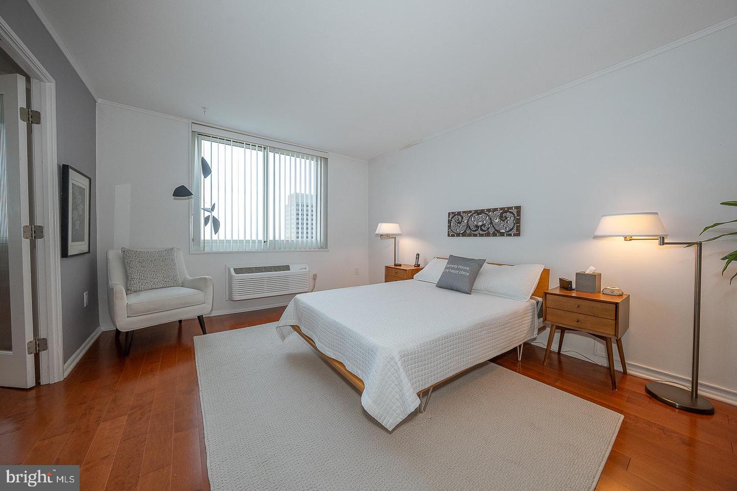 1901 John F Kennedy Blvd #2901