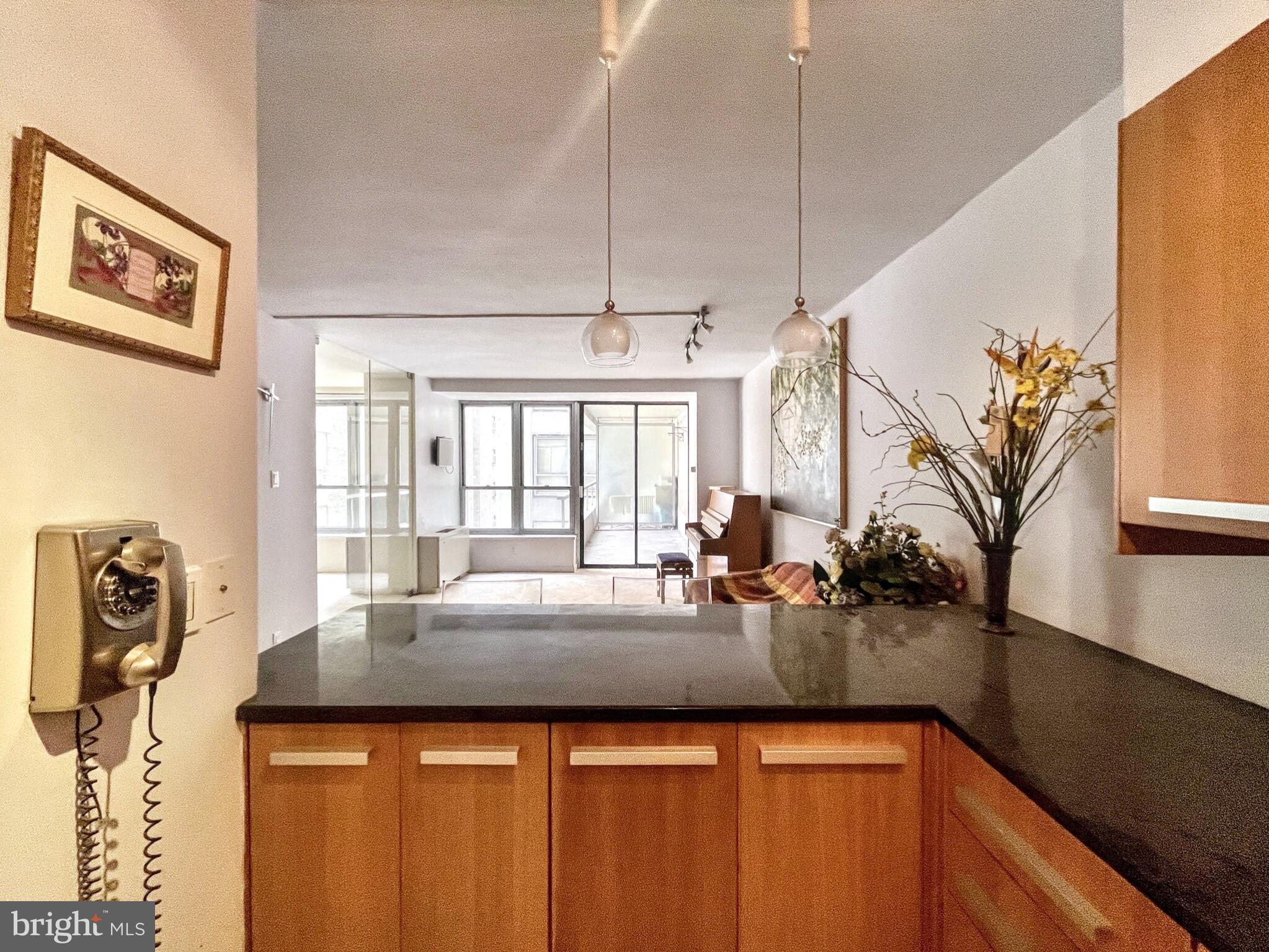 226 W RITTENHOUSE SQUARE 1718