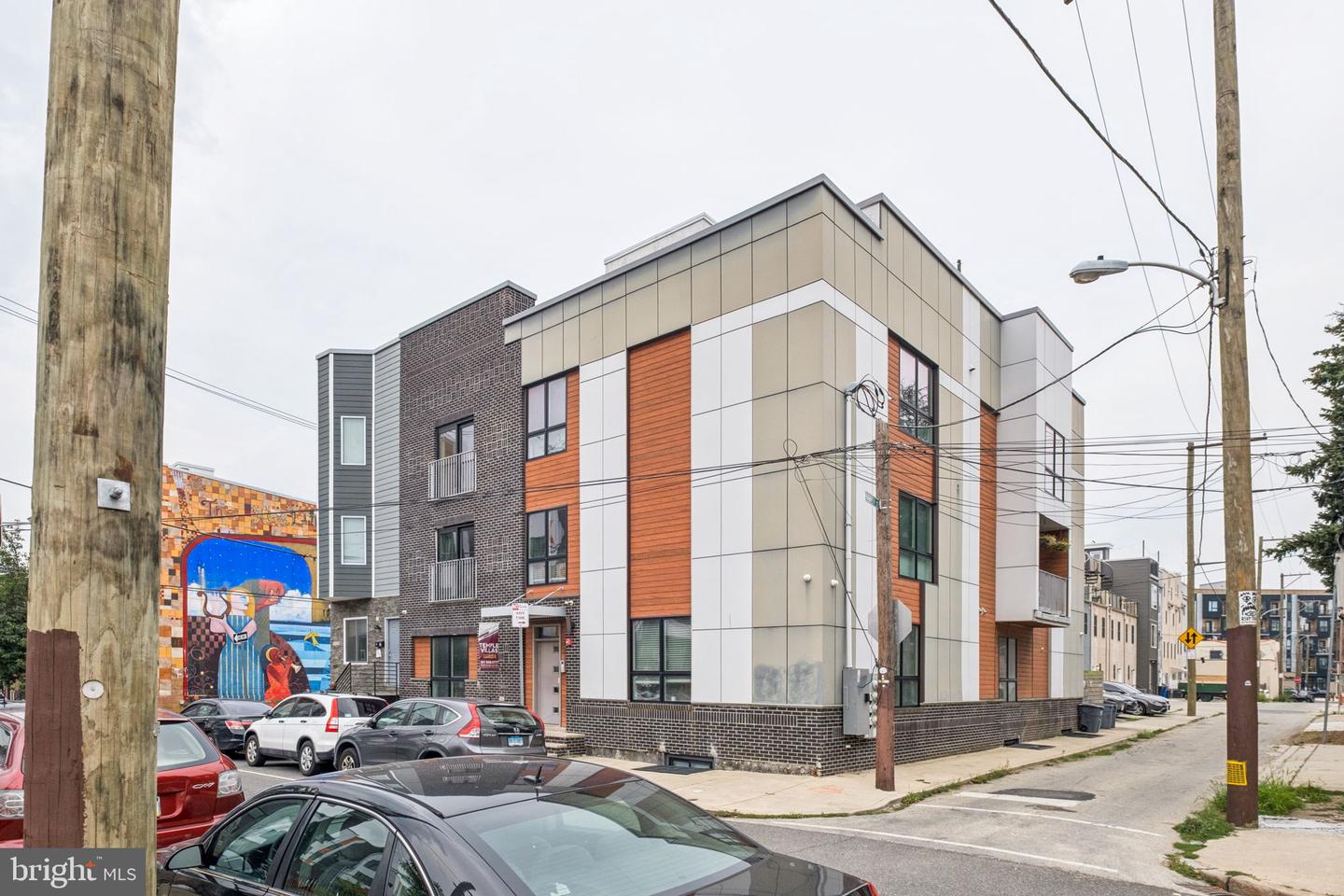 922-26 N 17th St