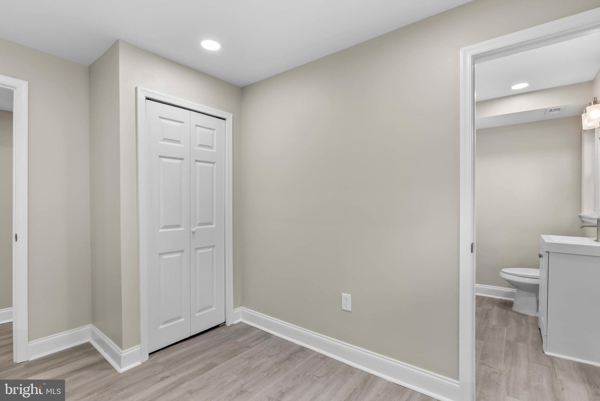 246 E Springfield Ave