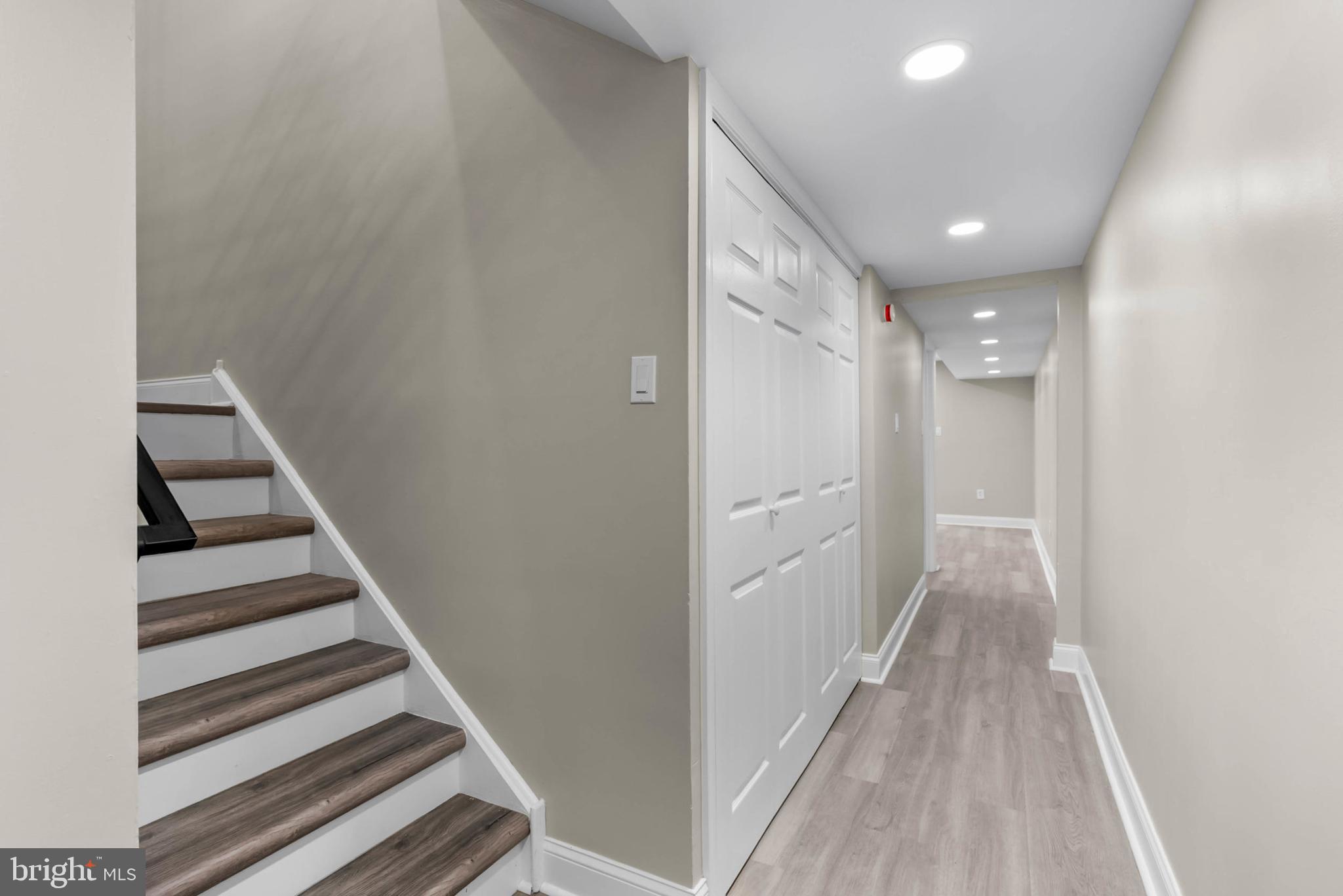 246 E Springfield Ave