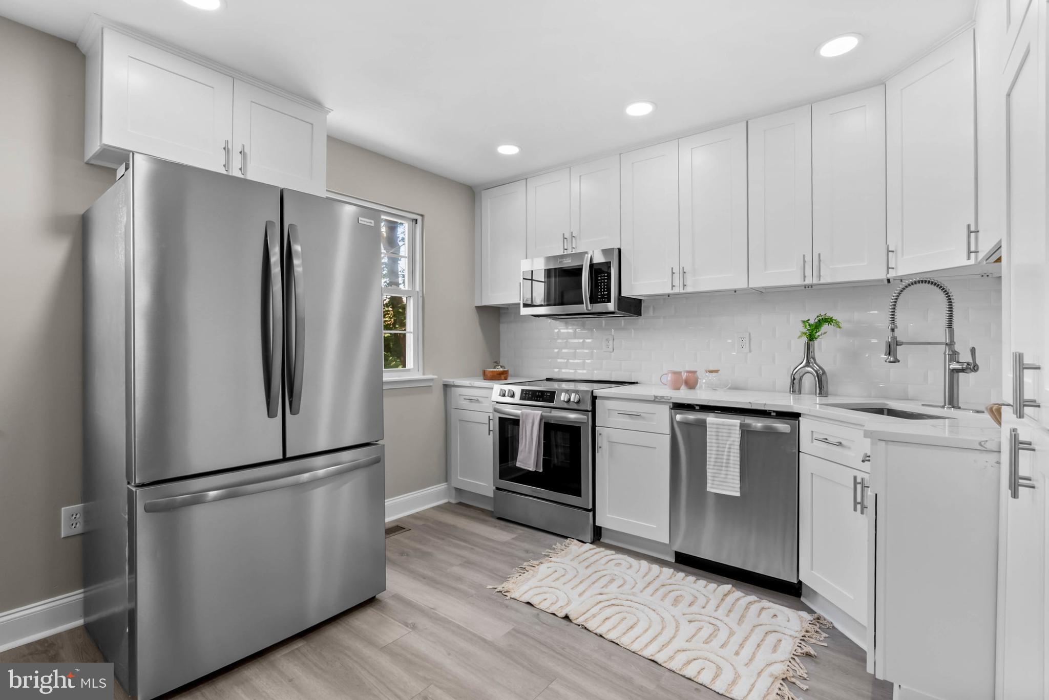 246 E Springfield Ave