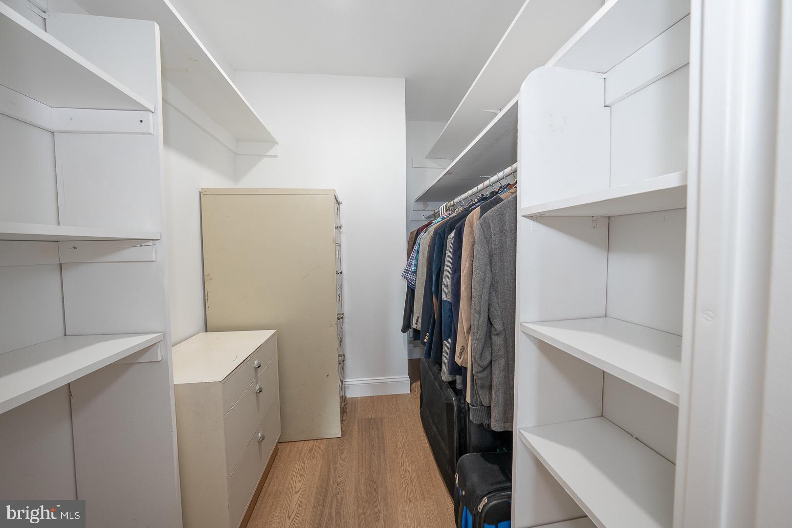 1919 Chestnut St #2508