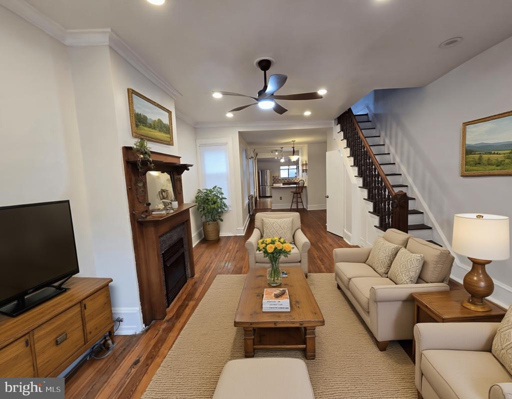 3015 POPLAR STREET