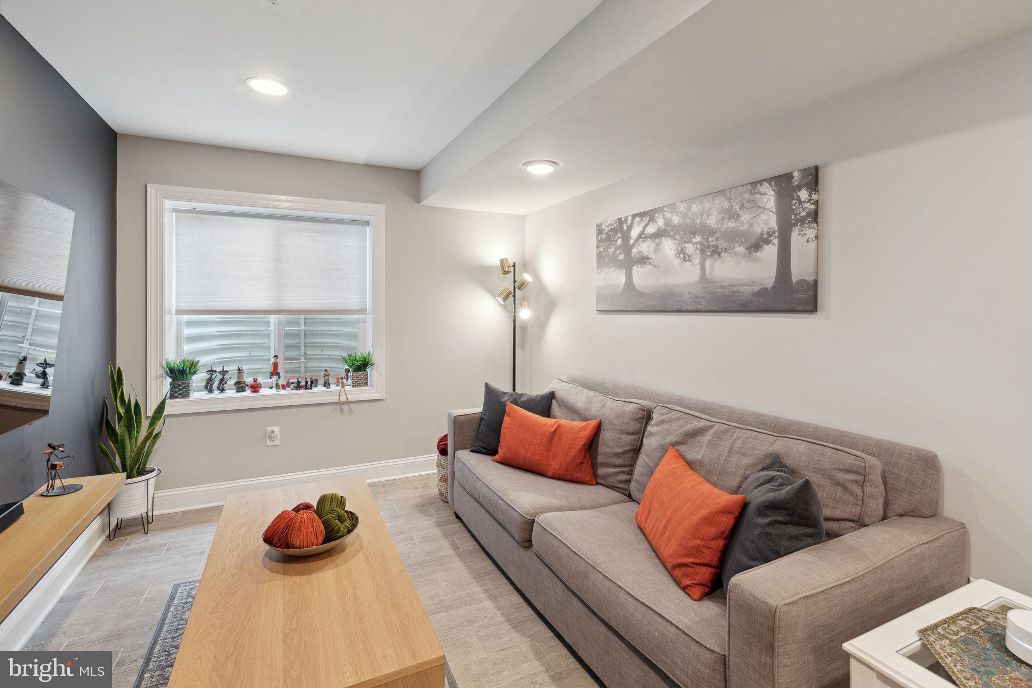 2053 E ARIZONA STREET