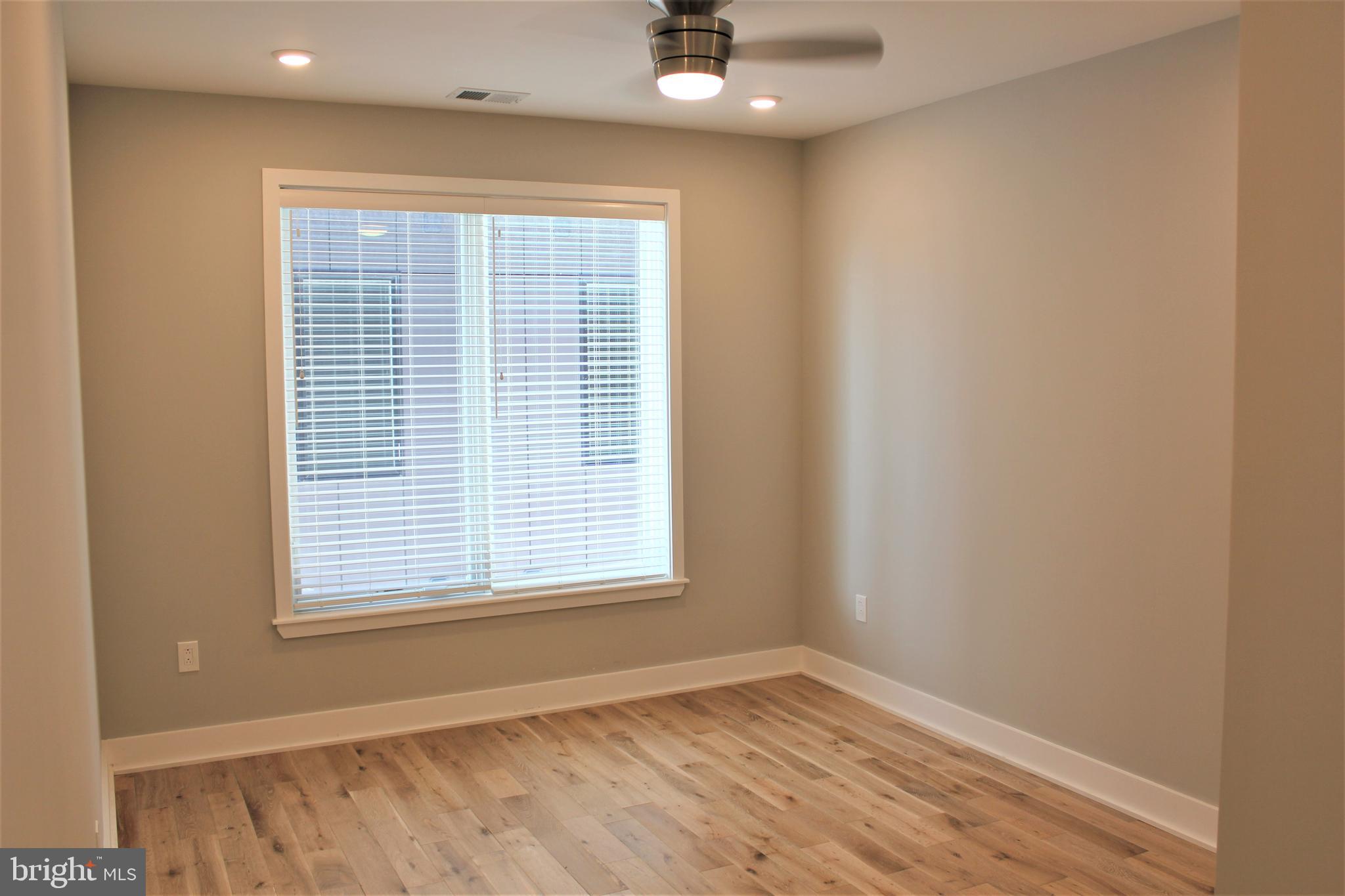 1000 W GIRARD AVENUE