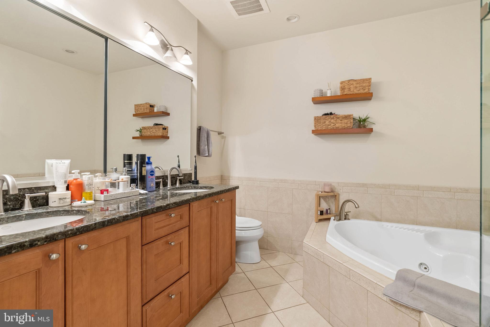 511 S 21ST STREET 102