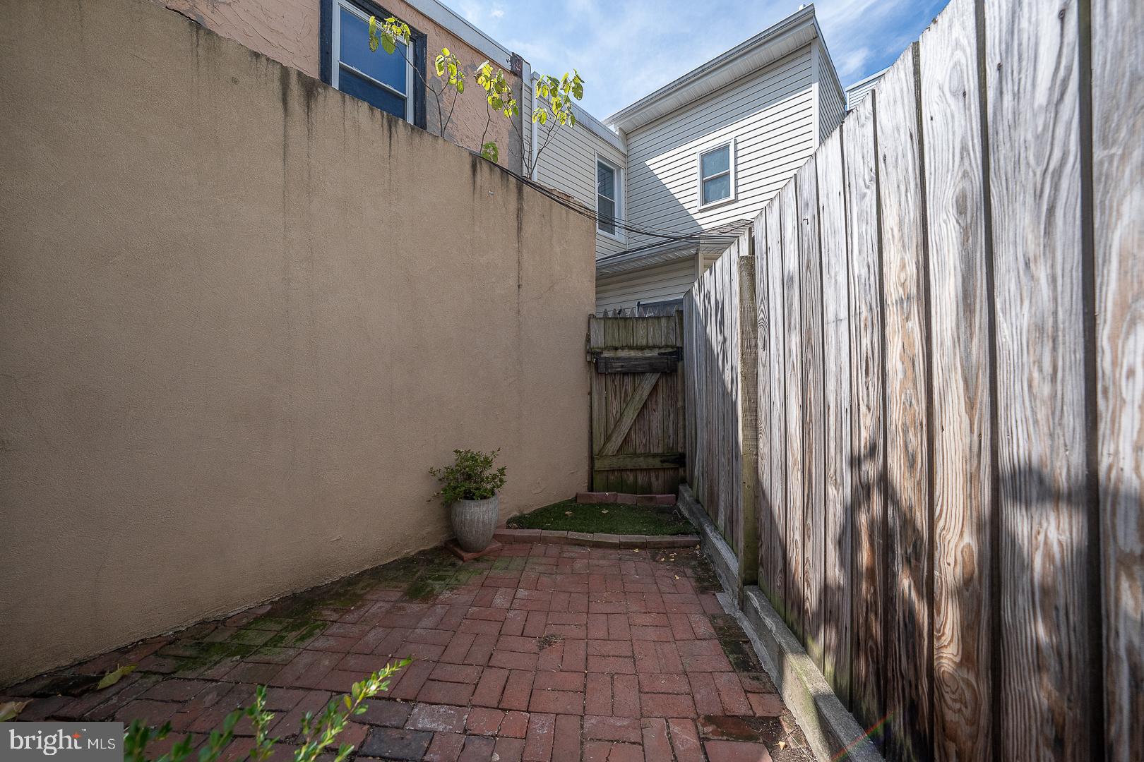 720 SHIRLEY STREET