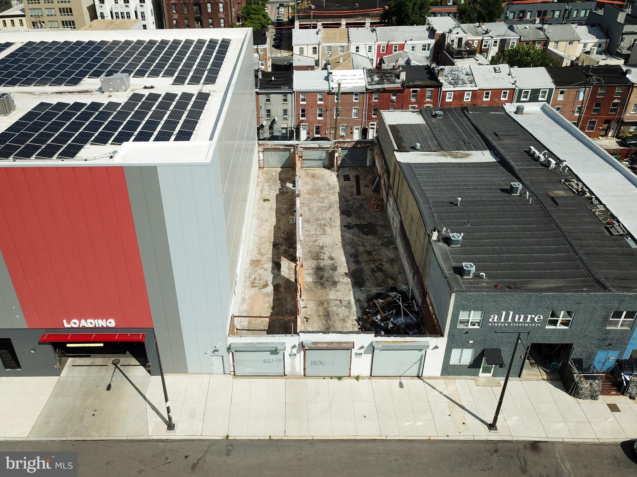 1621 N AMERICAN STREET