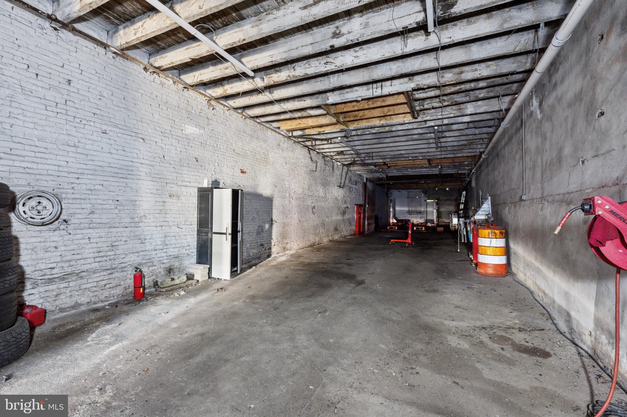 5514 CHESTNUT STREET