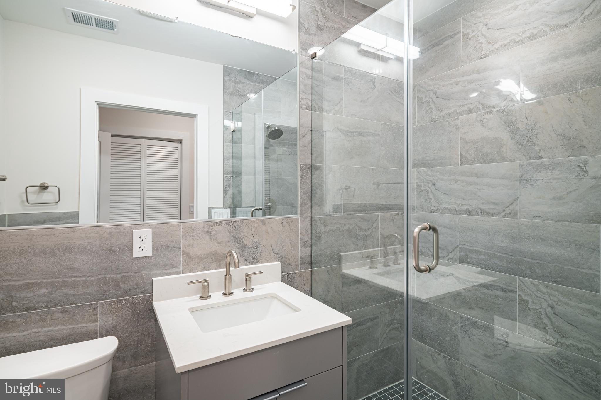 212 MANHEIM STREET 1