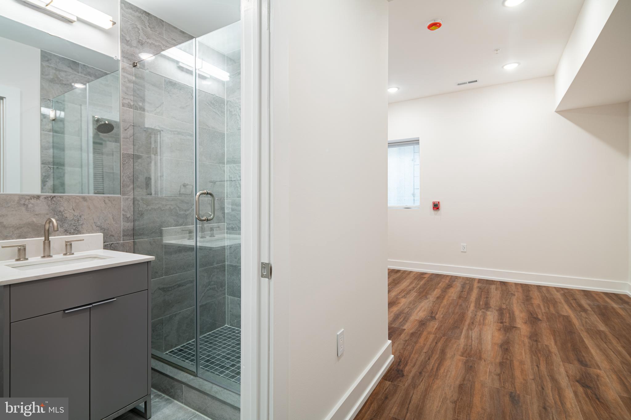 212 MANHEIM STREET 1