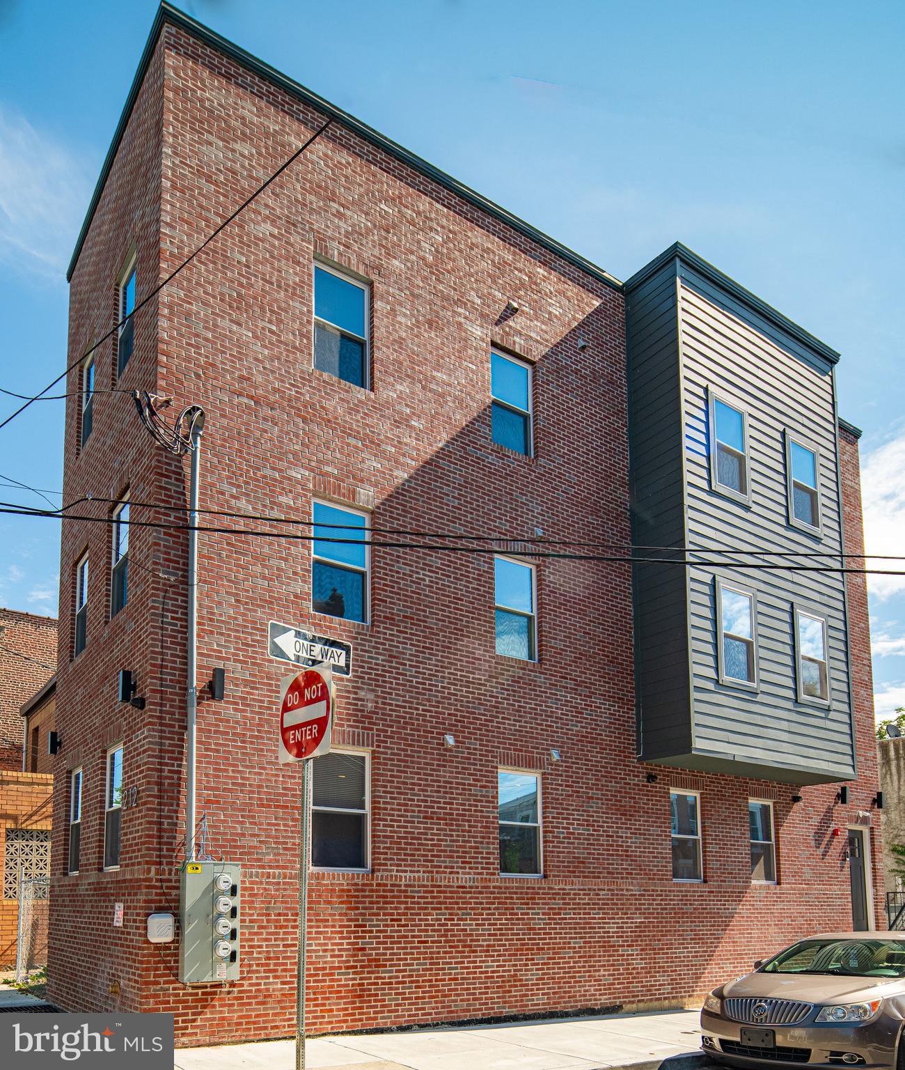 212 MANHEIM STREET 1