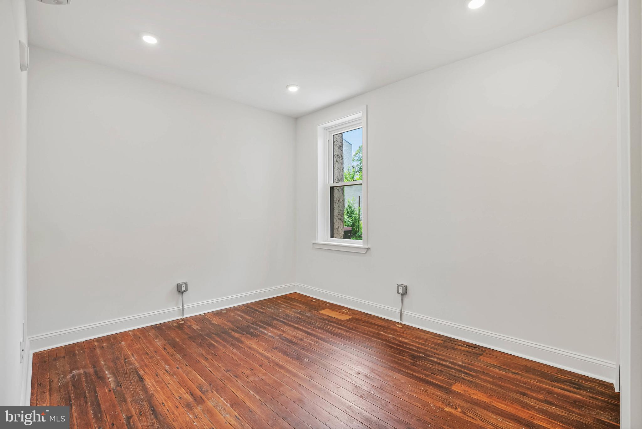 3514 W ALLEGHENY AVENUE