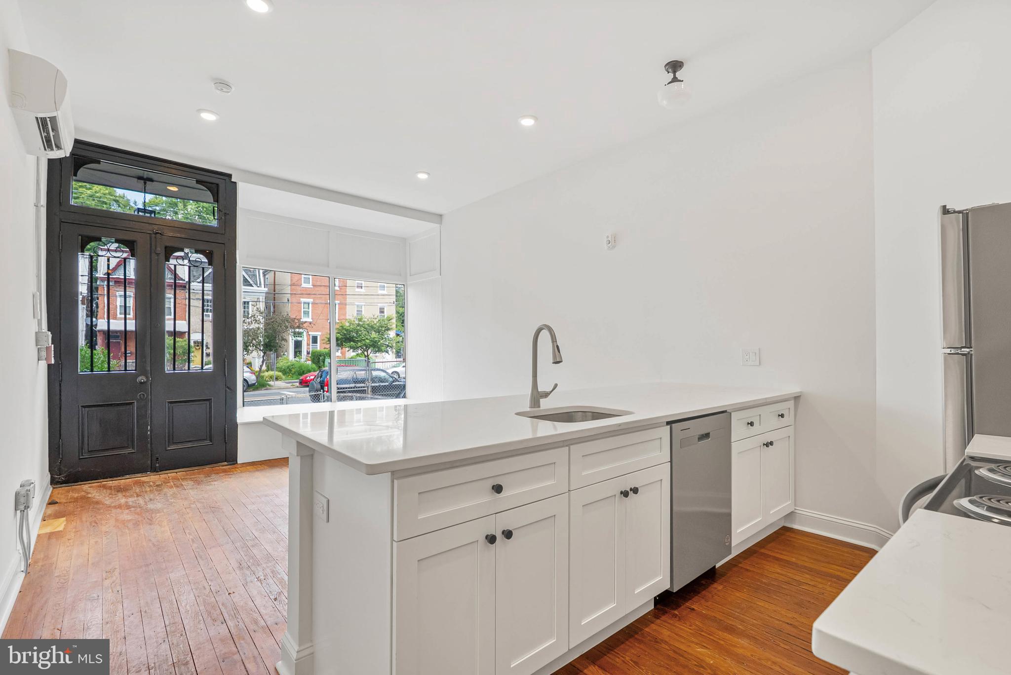 3514 W ALLEGHENY AVENUE