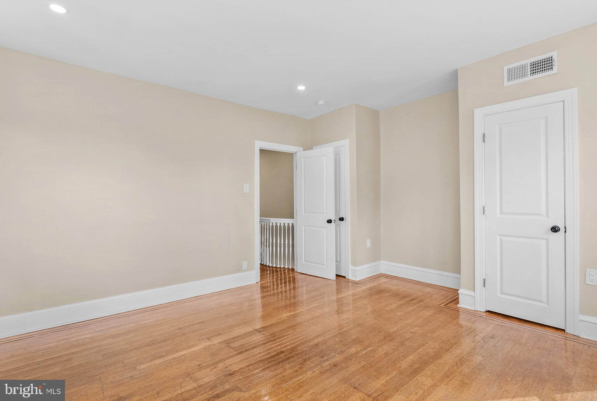 6121 COBBS CREEK PARKWAY