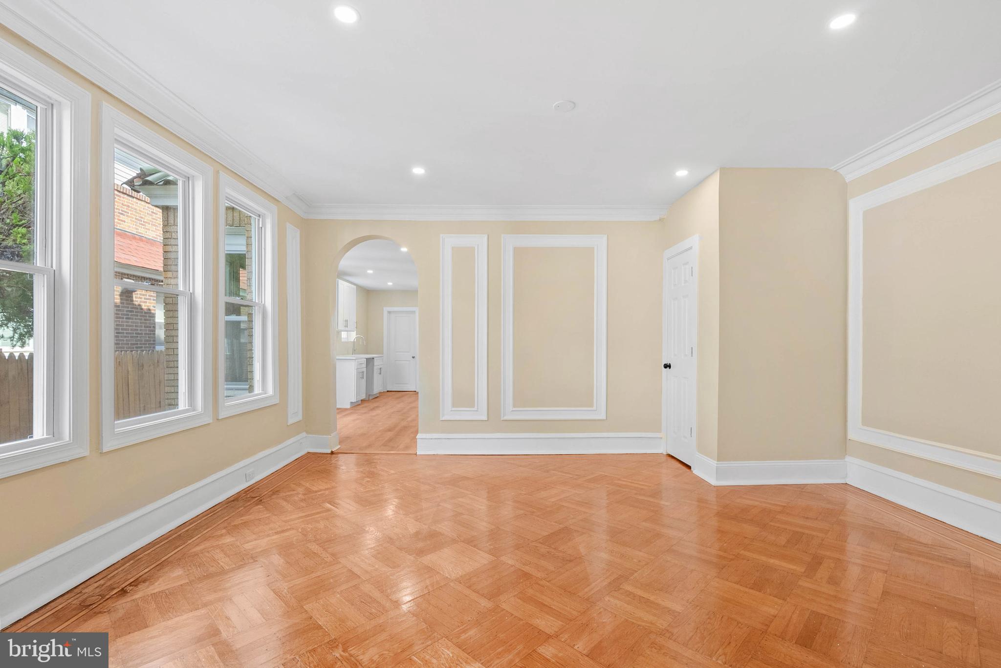 6121 COBBS CREEK PARKWAY