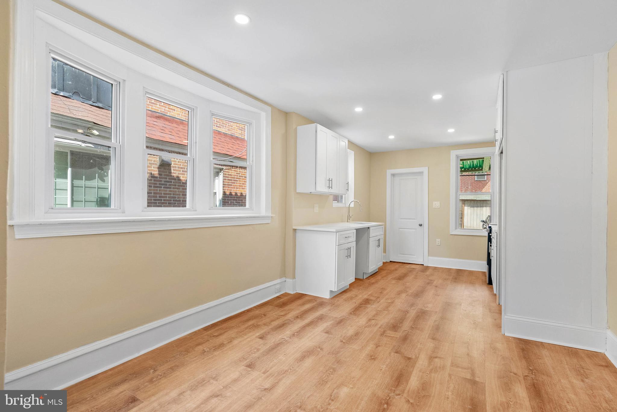 6121 COBBS CREEK PARKWAY