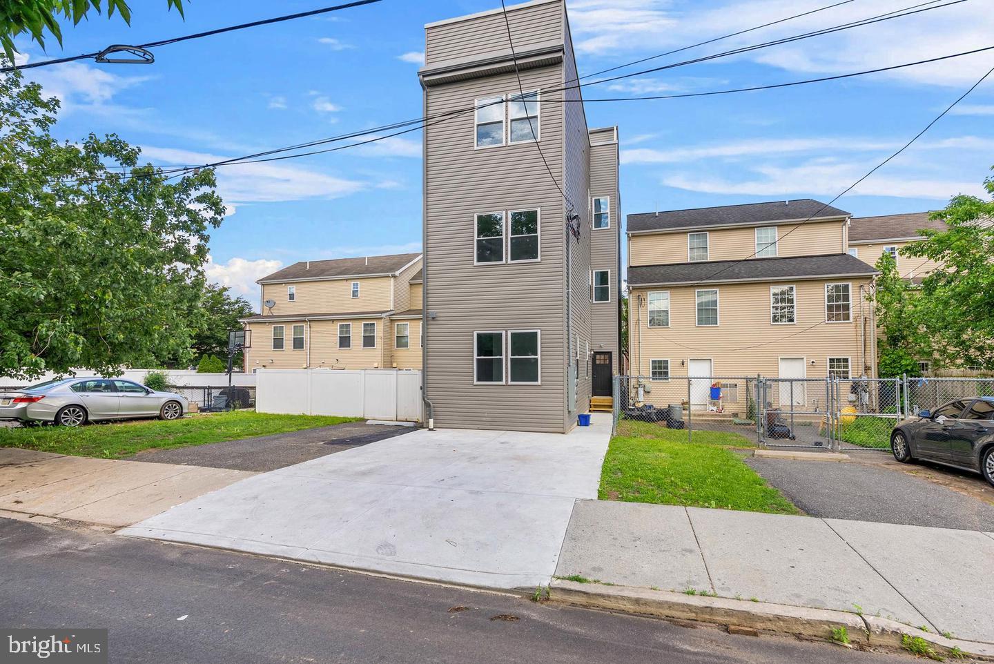 1338 N FRANKLIN STREET A