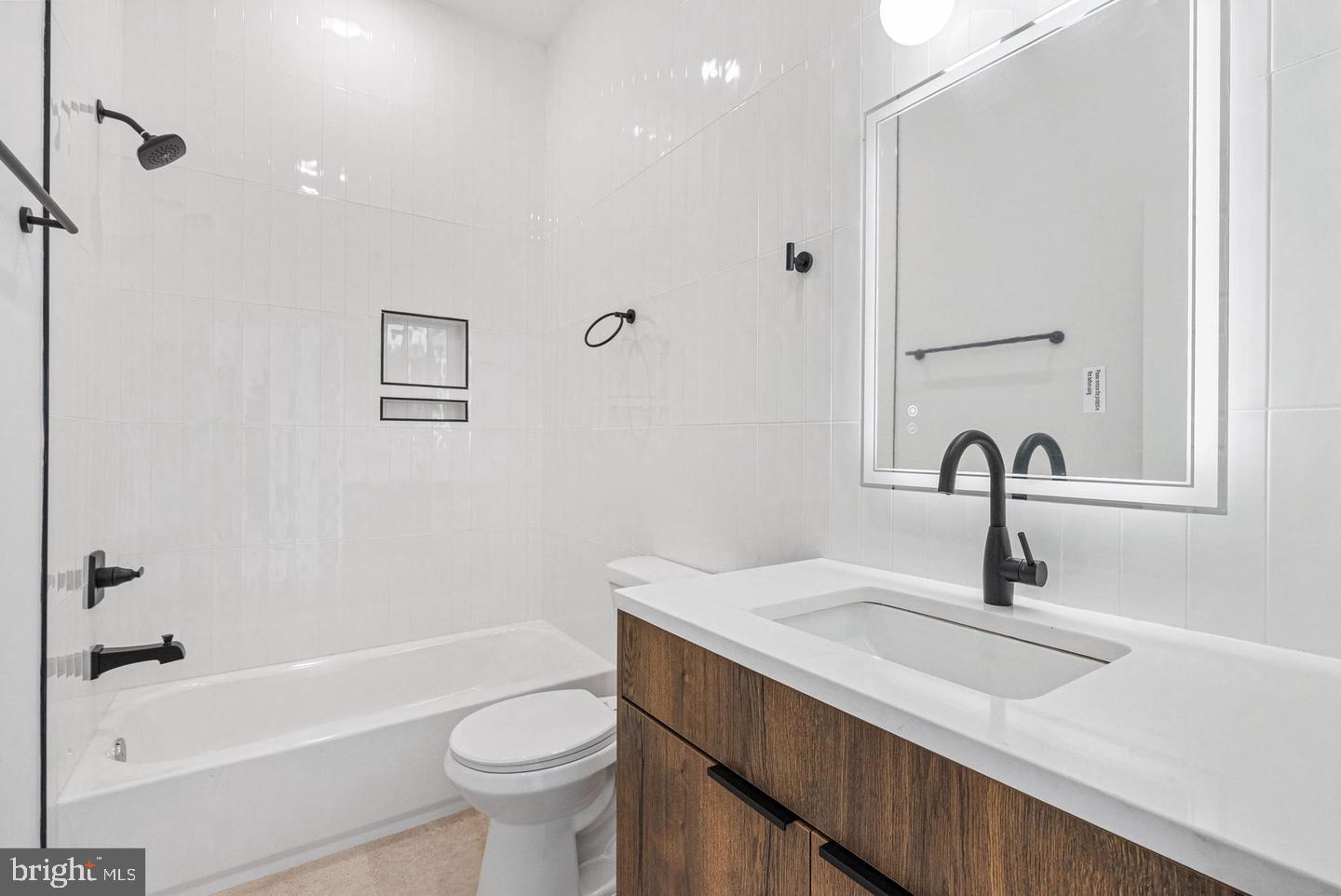 1338 N FRANKLIN STREET A